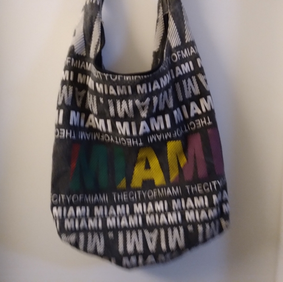 Large purse - Picture 3 of 3